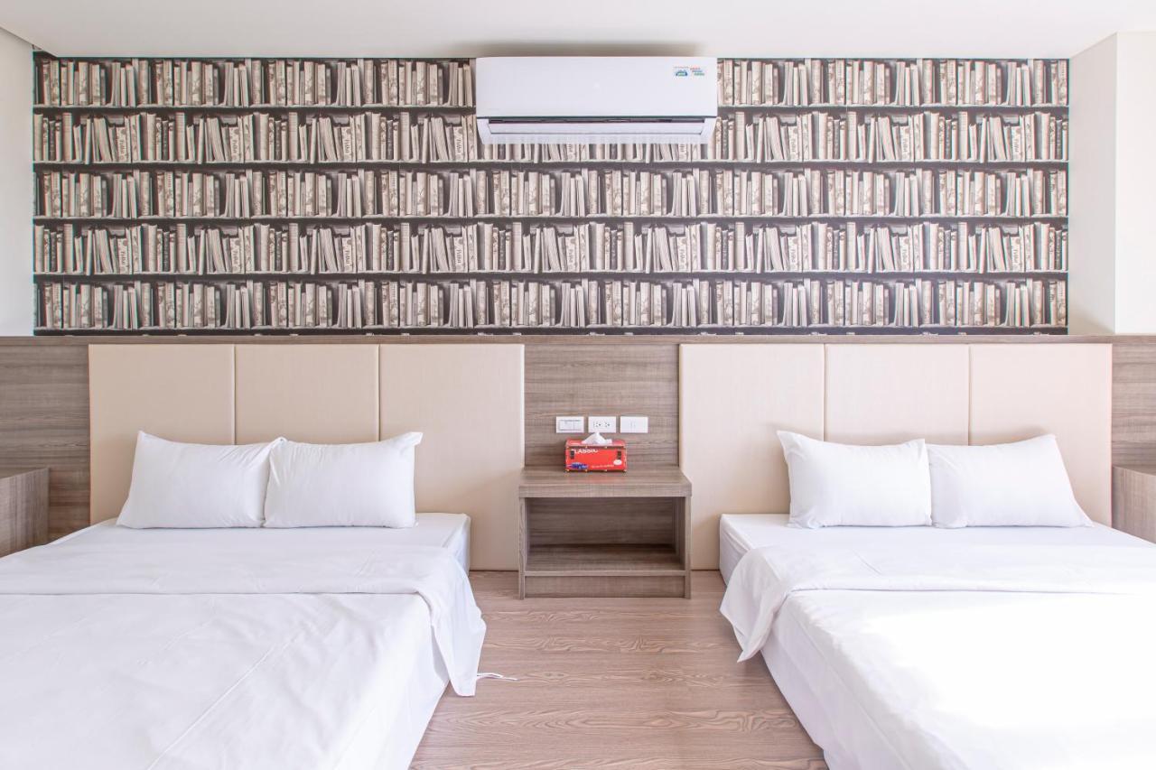 Sharp B&B Makung Kültér fotó